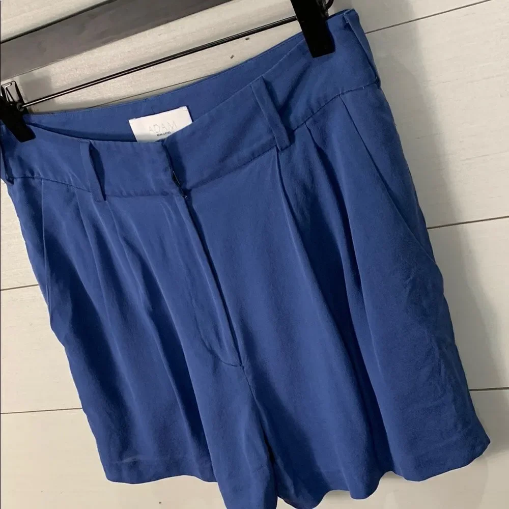 ADAM Lippes 100% silk Navy Blue Women's pleated front Shorts woman size 4